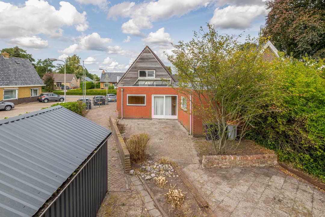 Photo 2 of Kommisjewei 133