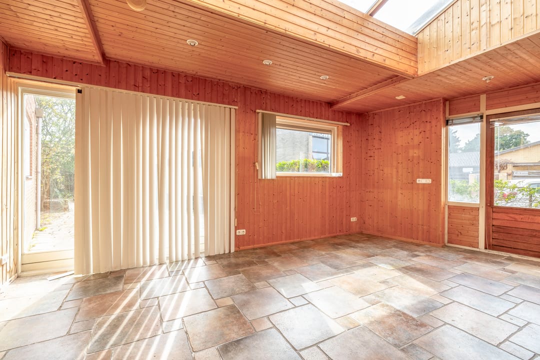 Photo 11 of Kommisjewei 133