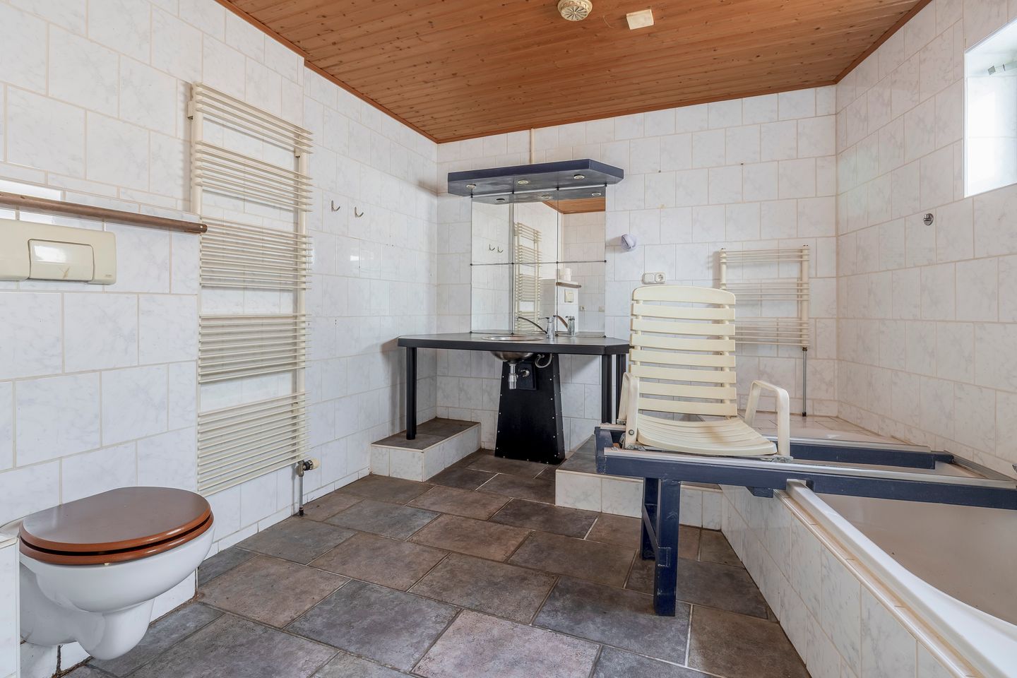 Photo 19 of Kommisjewei 133