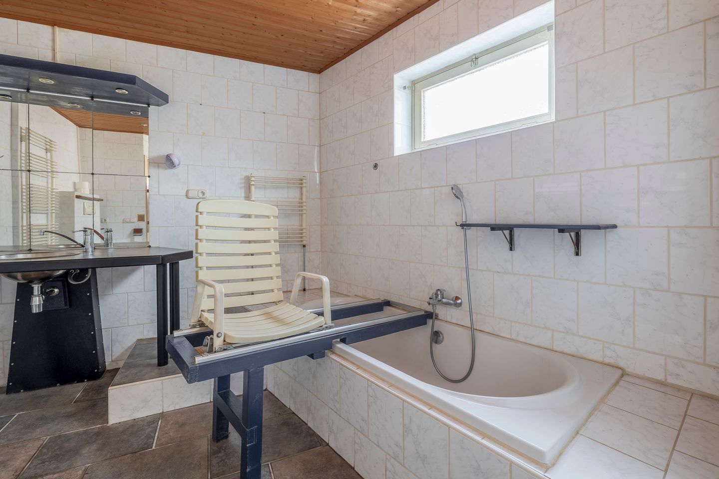 Photo 20 of Kommisjewei 133