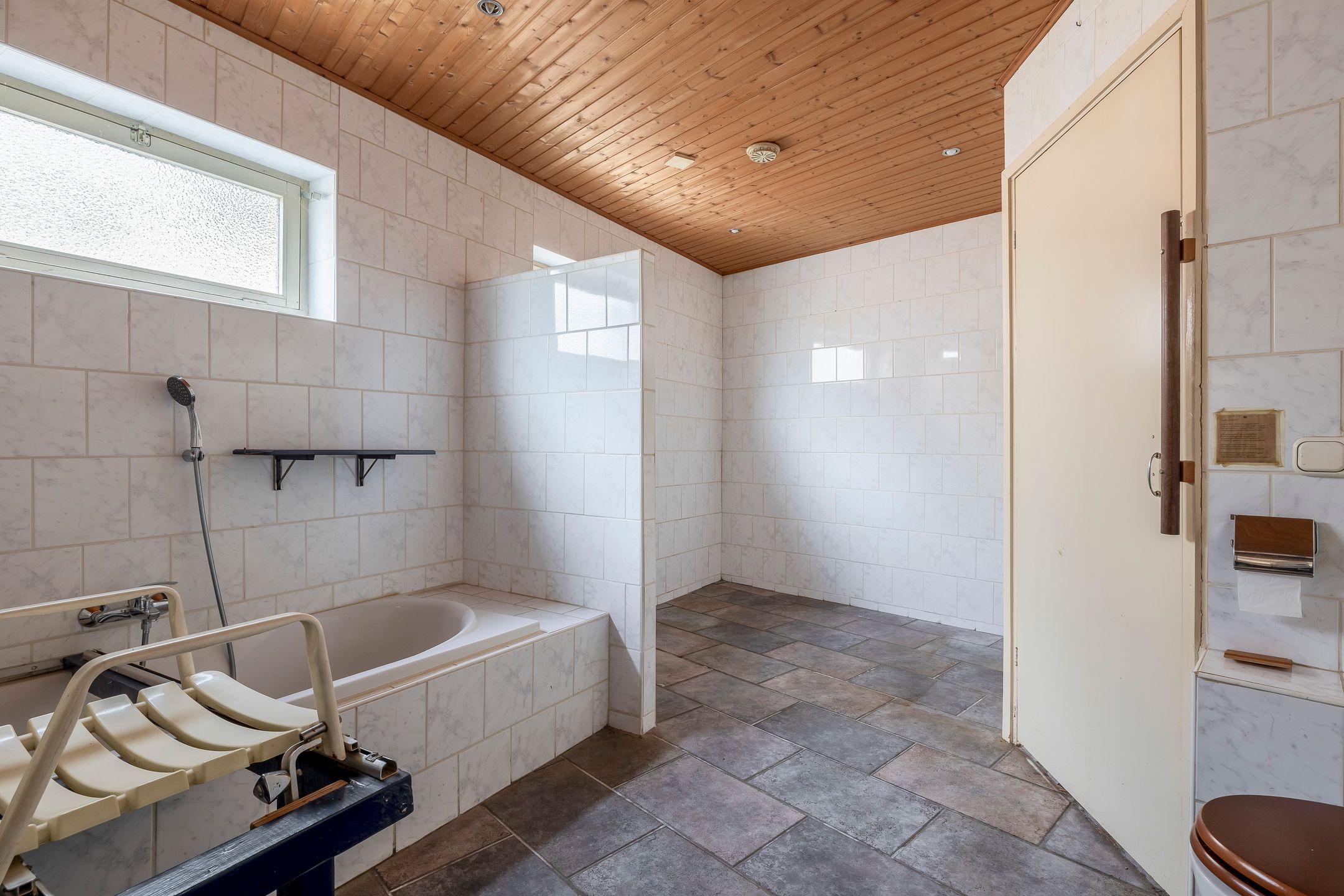 Photo 21 of Kommisjewei 133