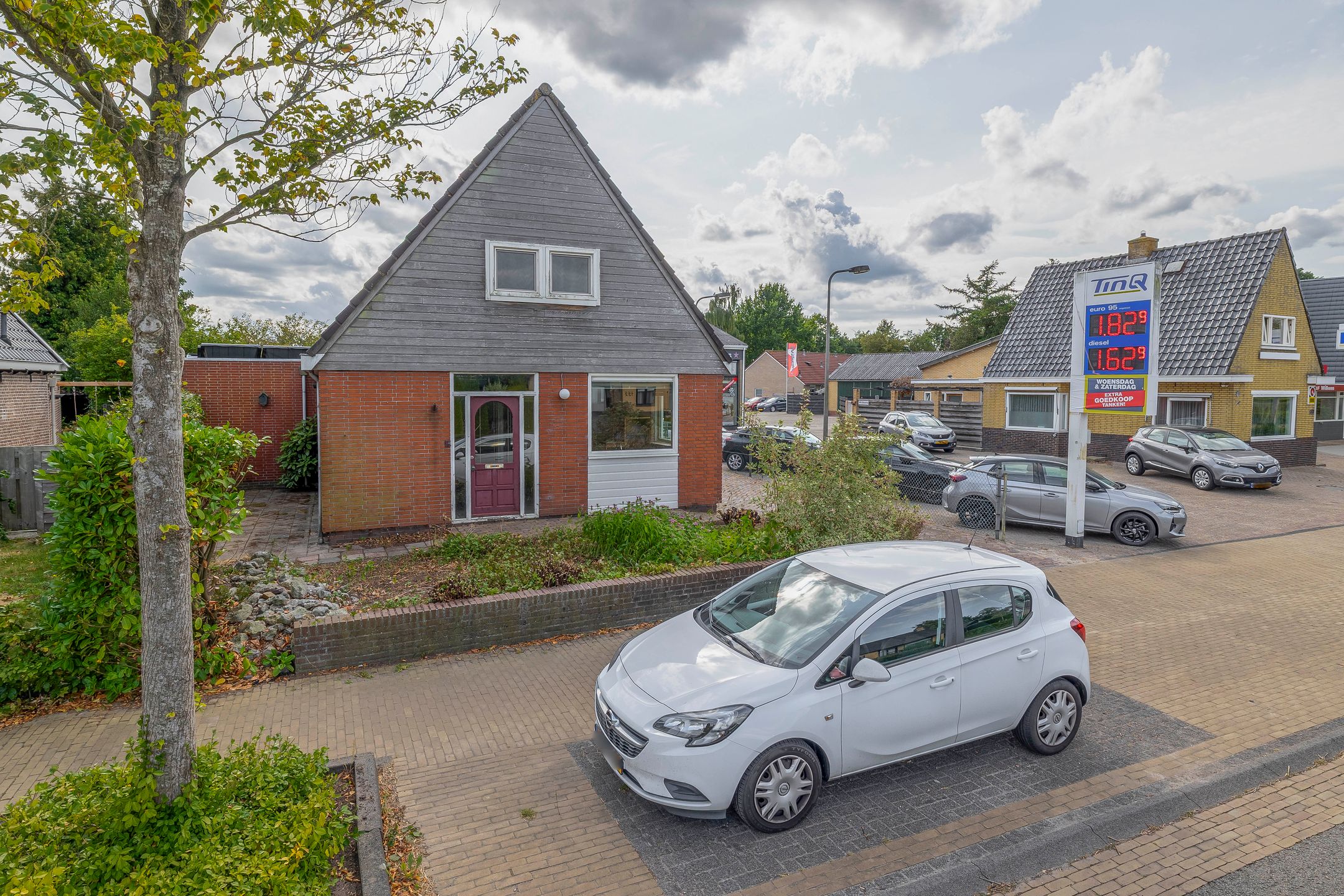 Photo 33 of Kommisjewei 133