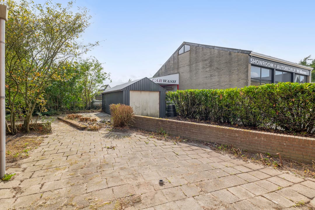 Photo 37 of Kommisjewei 133