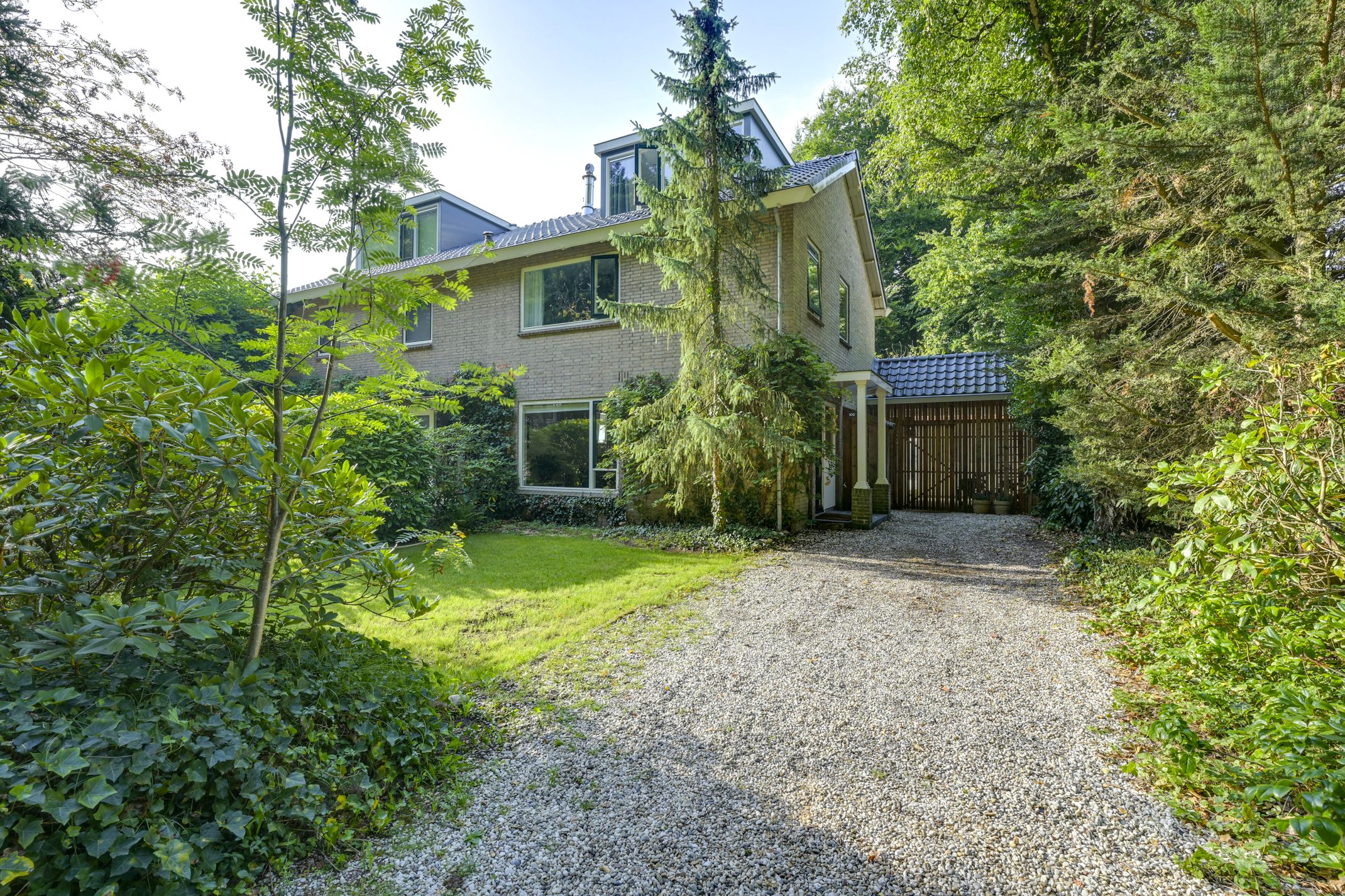 Melvill van Carnbeelaan 100