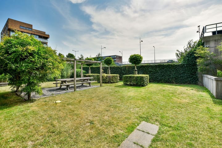 Photo 11 of Raoul Wallenbergstraat 137