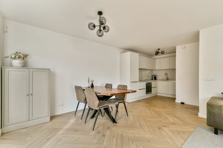 Photo 12 of Haya van Someren-Downerstraat 1