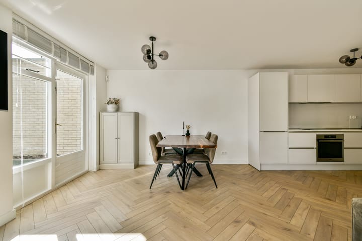 Photo 15 of Haya van Someren-Downerstraat 1