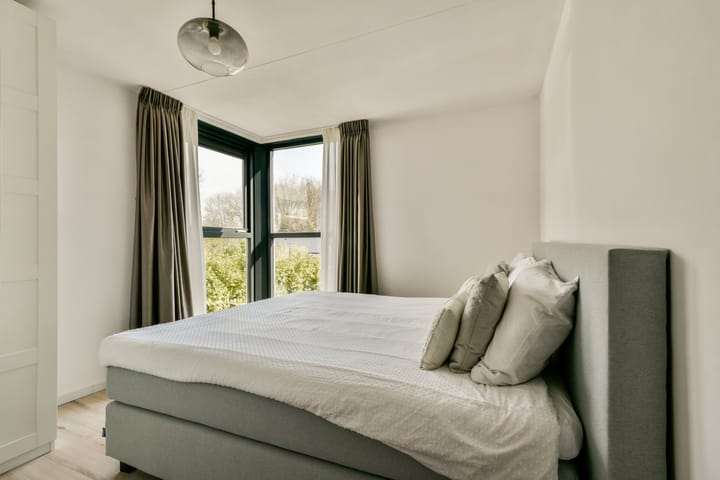 Photo 21 of Haya van Someren-Downerstraat 1