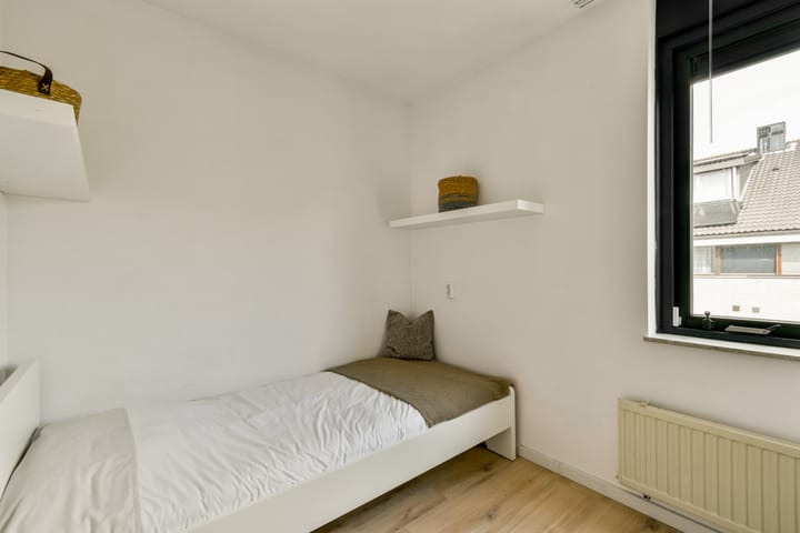 Photo 29 of Haya van Someren-Downerstraat 1