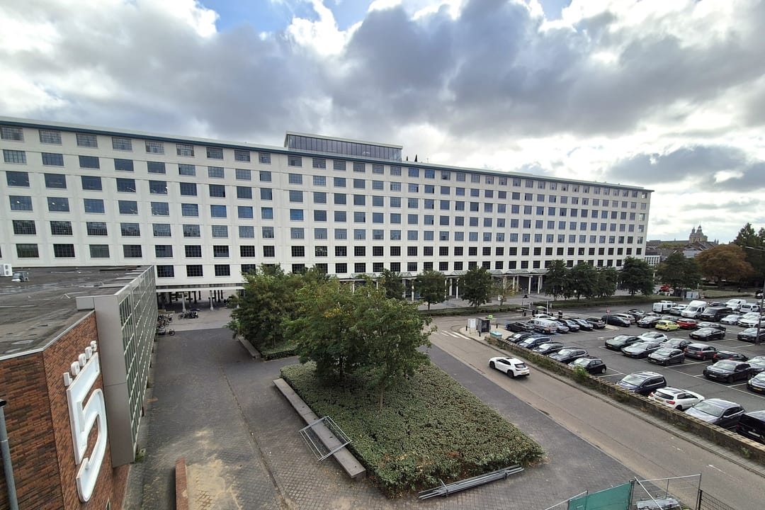 Foto 11 van Petrus Regoutplein 22-D06