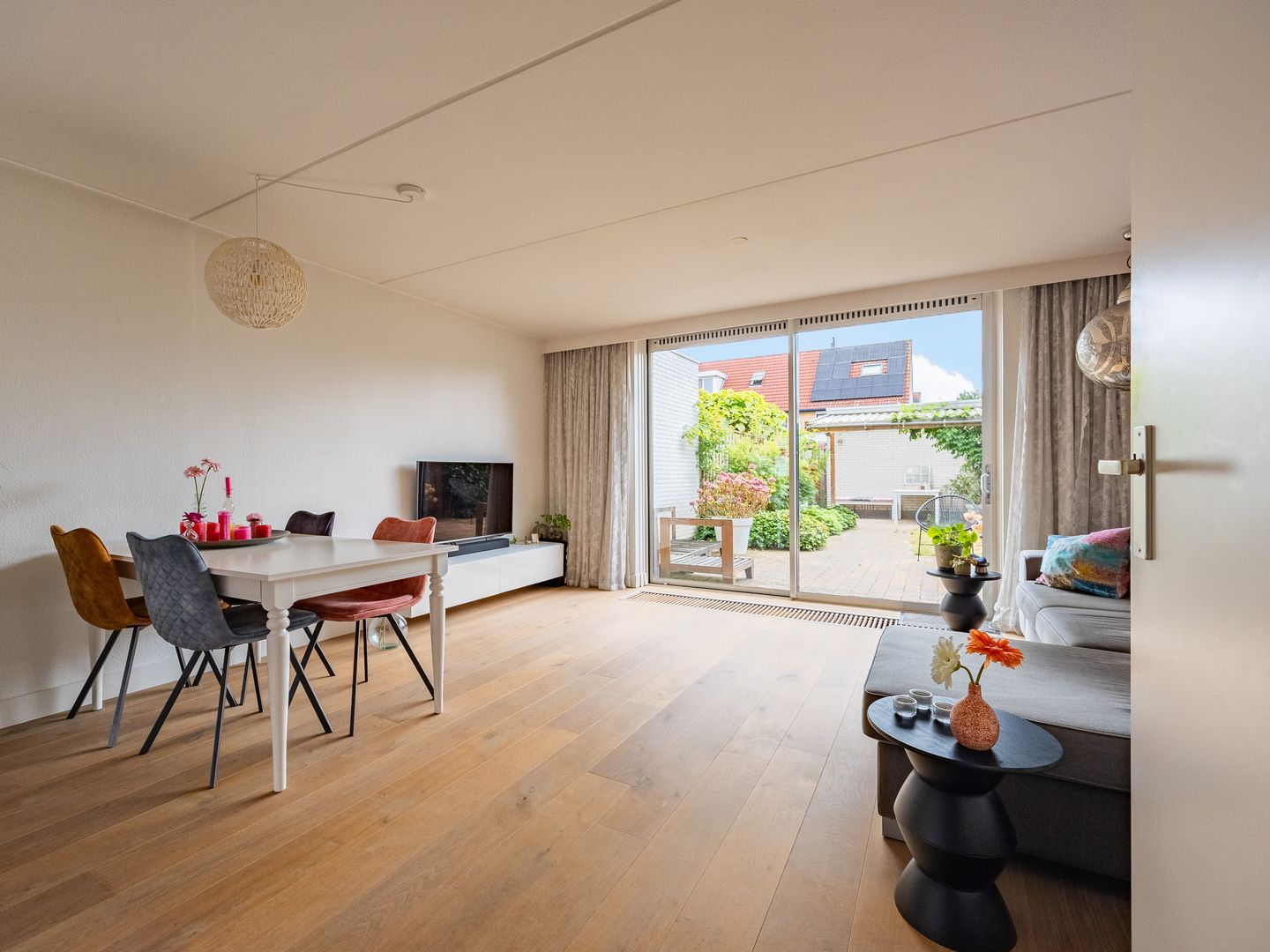 Foto 5 van De Bloementuin 21