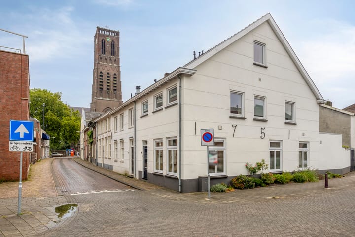 Torenstraat 18