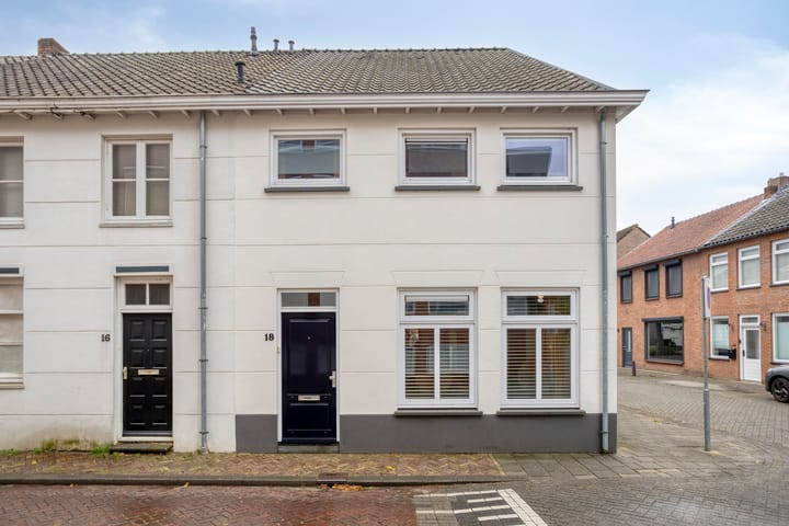 Foto 27 van Torenstraat 18