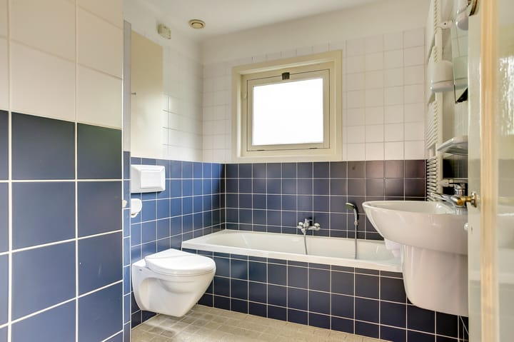 Photo 37 of Van Reenenpark 5