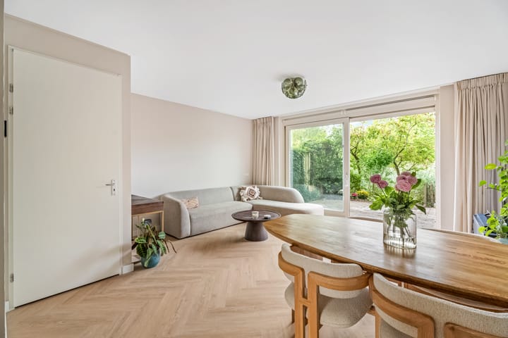 Photo 5 of Crijnssenstraat 9