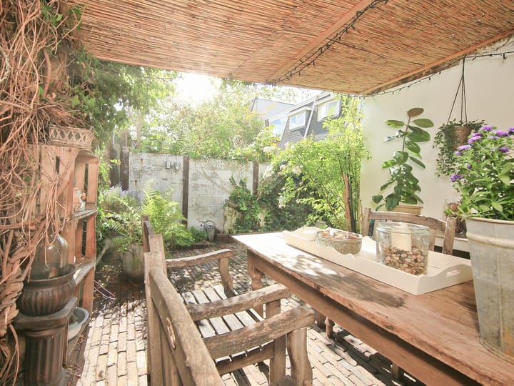 Foto 22 van Van Oosten de Bruijnstraat 159