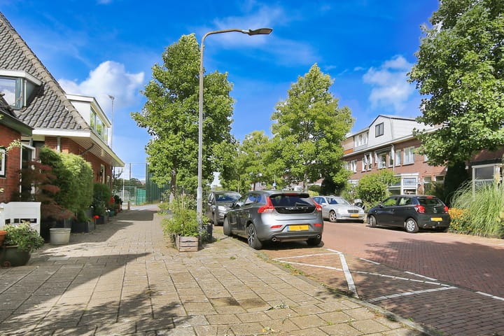 Foto 45 van Van Oosten de Bruijnstraat 159