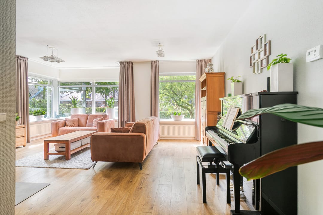 Photo 7 of Petenbos 25