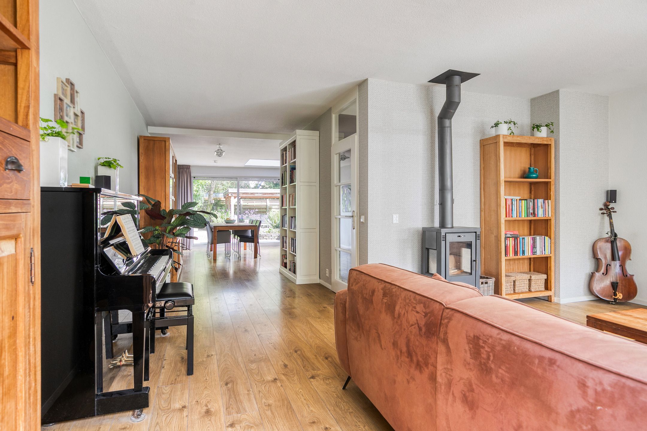 Photo 12 of Petenbos 25