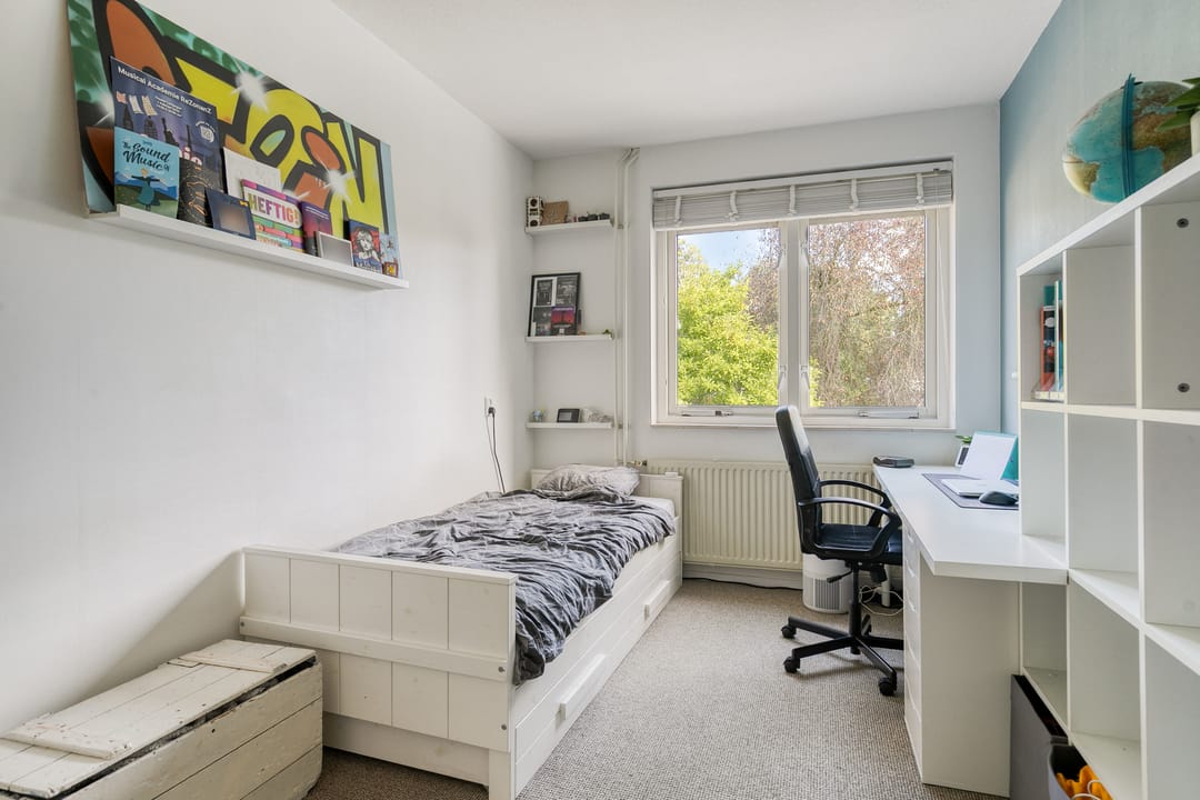 Photo 22 of Petenbos 25