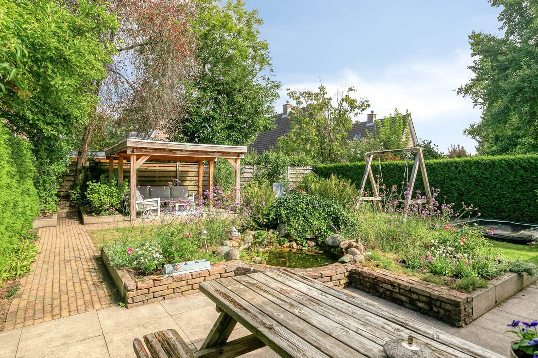 Photo 31 of Petenbos 25