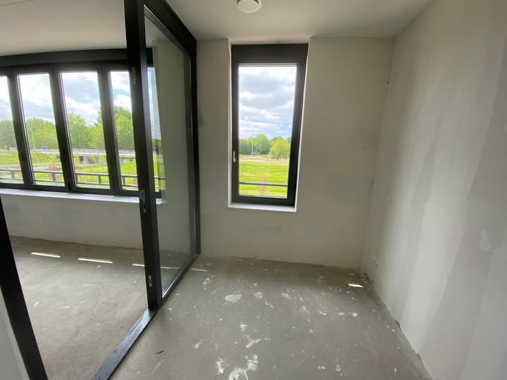 Foto 10 van Midwaystraat 18-A