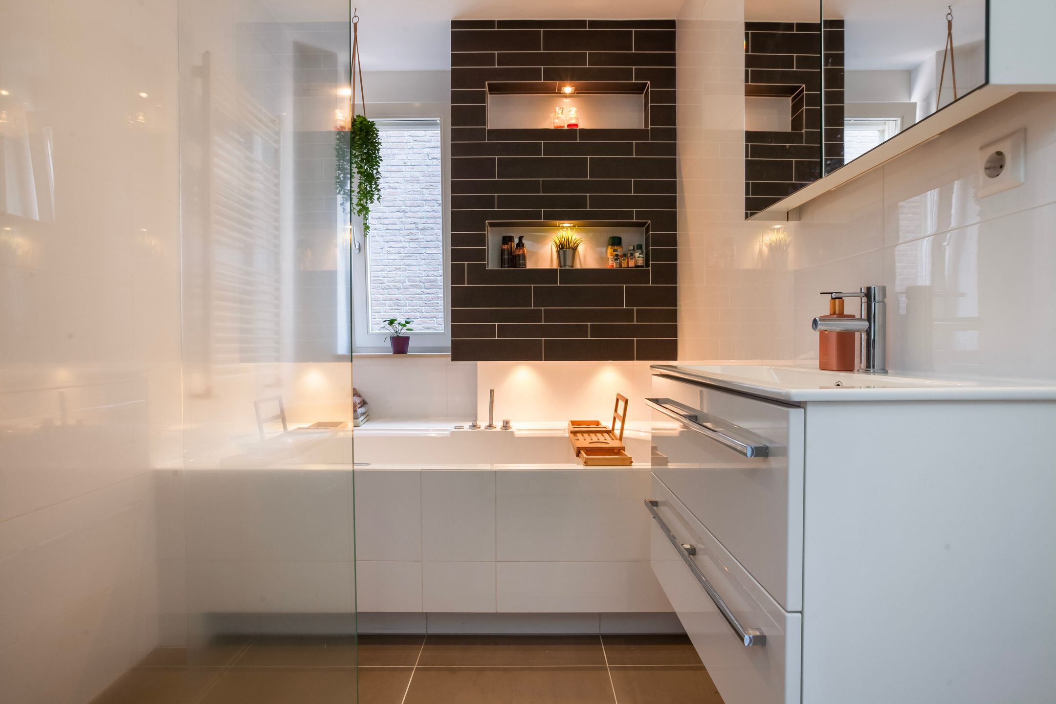 Photo 21 of Hoge Rijndijk 4-5