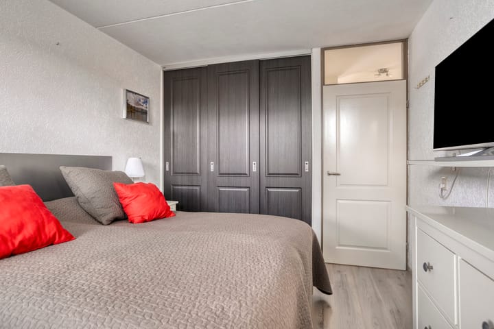 Photo 23 of Brunel 1