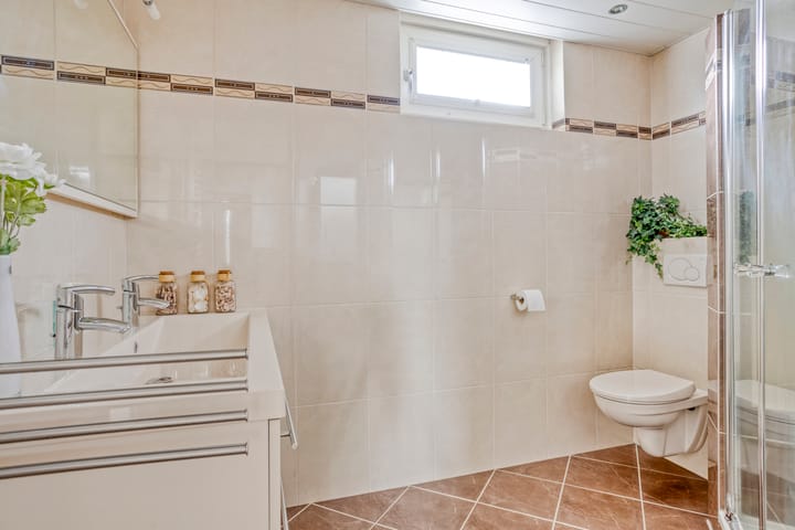 Photo 26 of Brunel 1