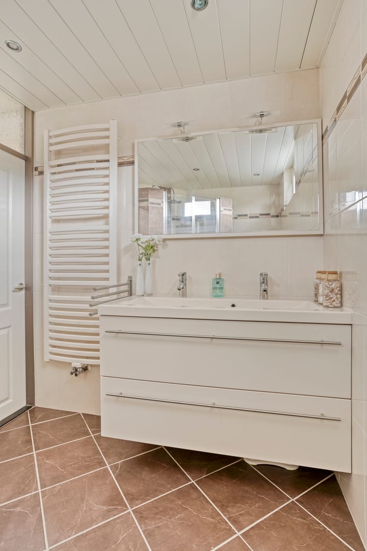 Photo 28 of Brunel 1