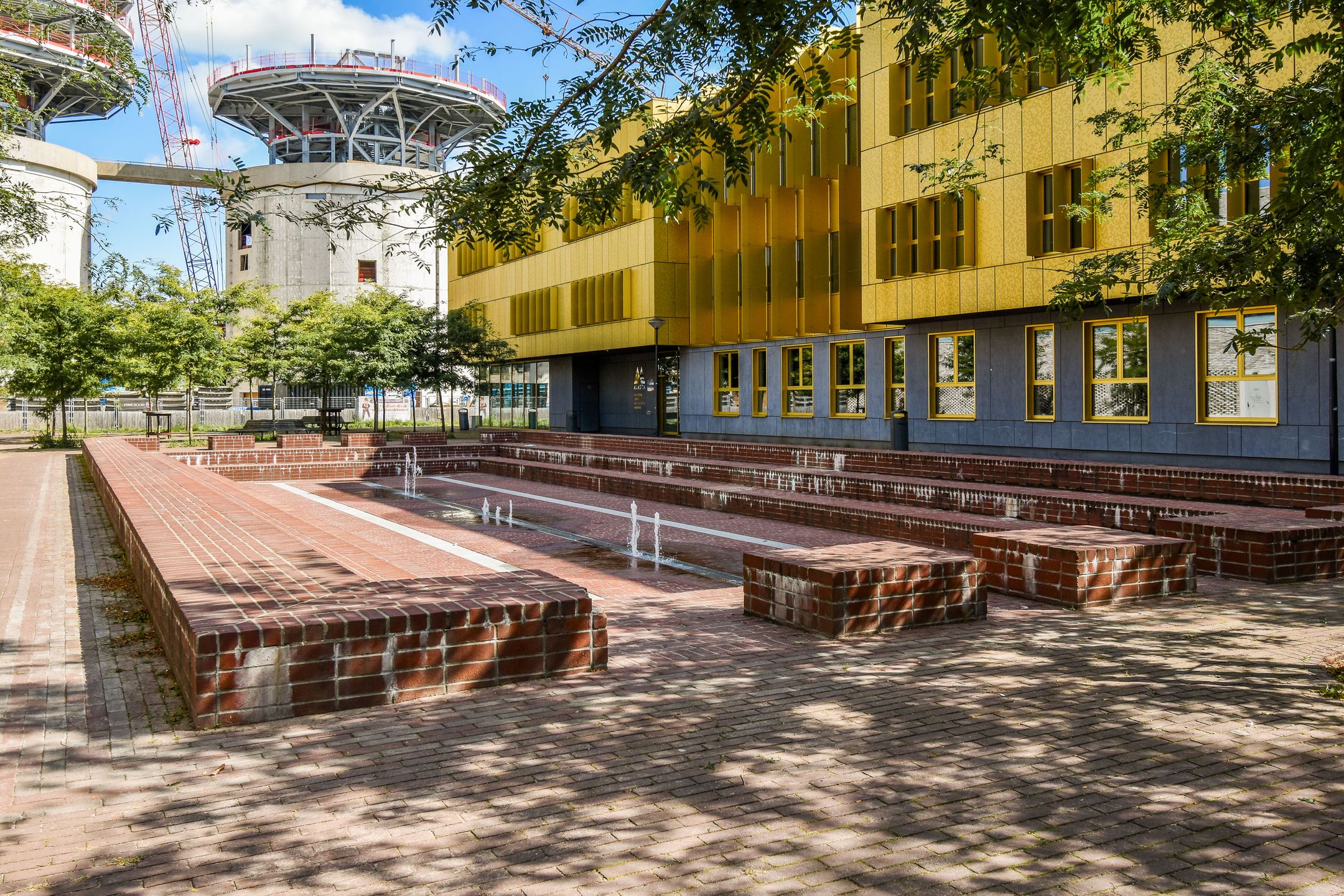 Photo 24 of Faas Wilkesstraat 257