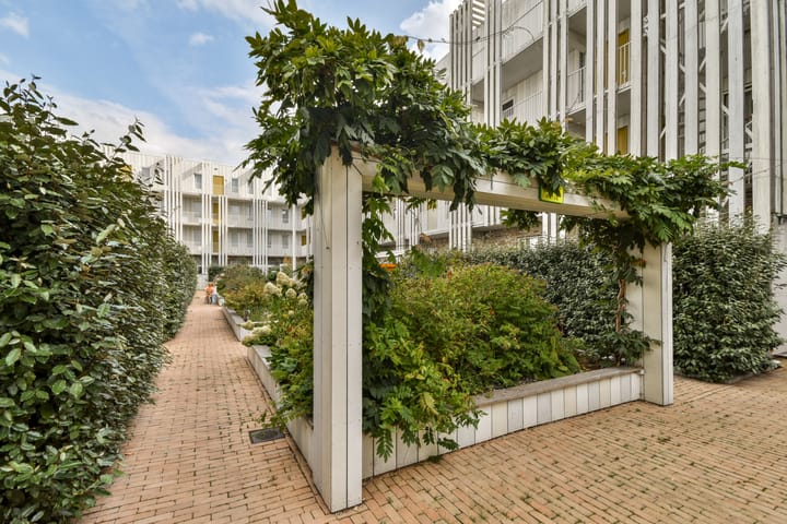 Photo 32 of Prinsesseweg 4-D2