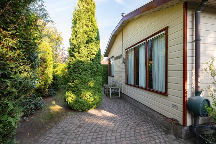 Photo 2 of Lange Zuiderweg 126-458