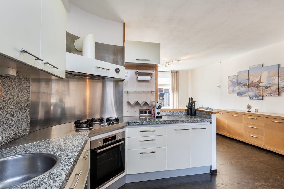 Photo 8 of Prins Hendrikstraat 10