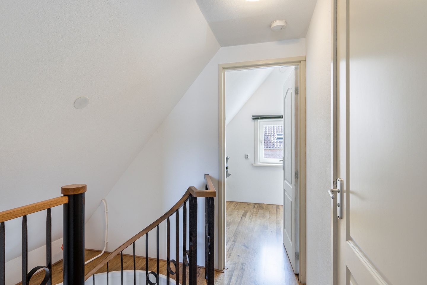 Photo 14 of Prins Hendrikstraat 10