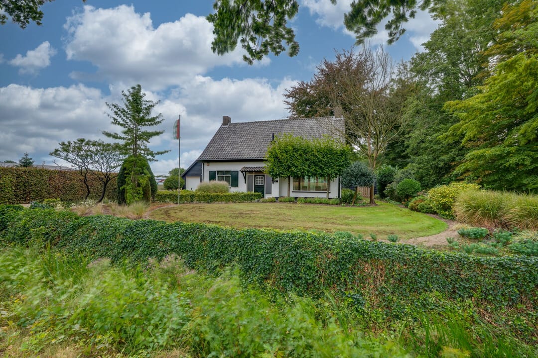 Foto 1 van Overveldsestraat 4