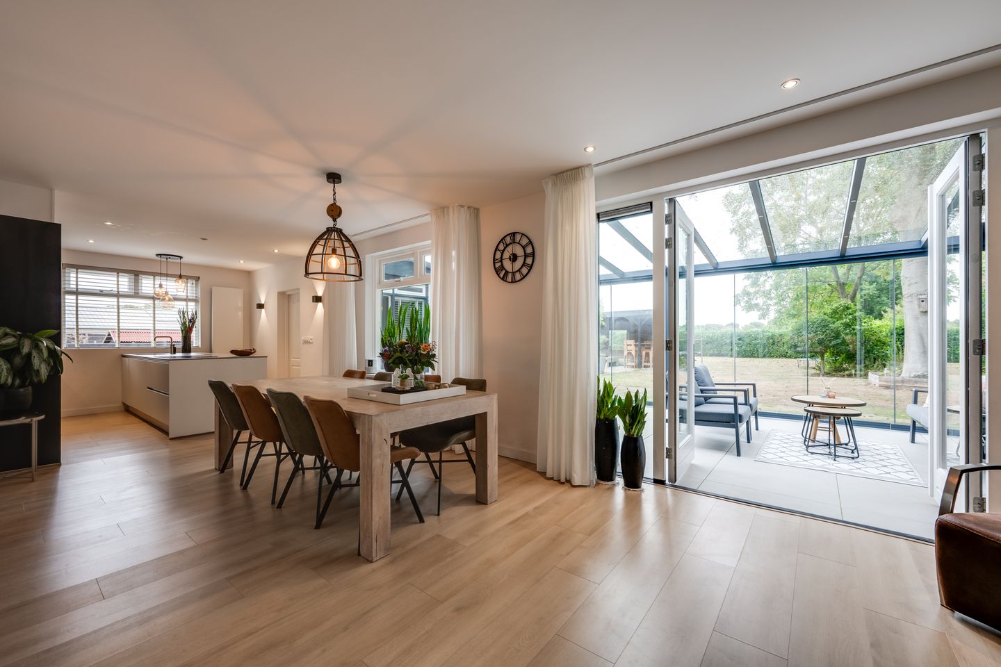 Foto 19 van Overveldsestraat 4