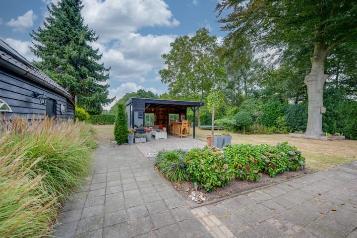 Foto 50 van Overveldsestraat 4