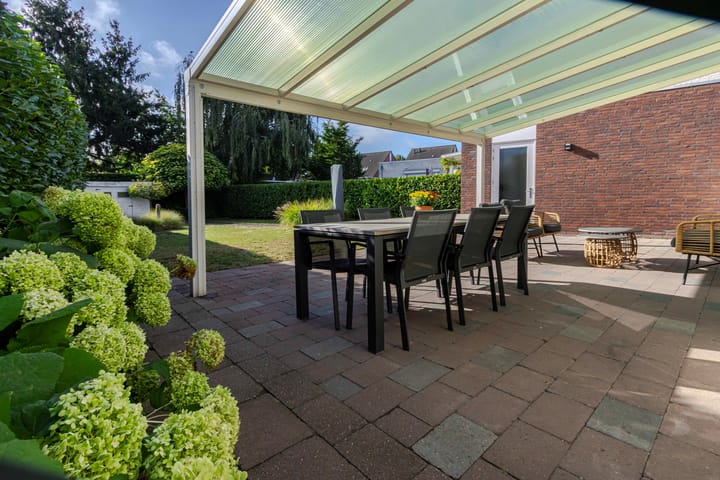 Foto 37 van Johan Hoenplantsoen 17