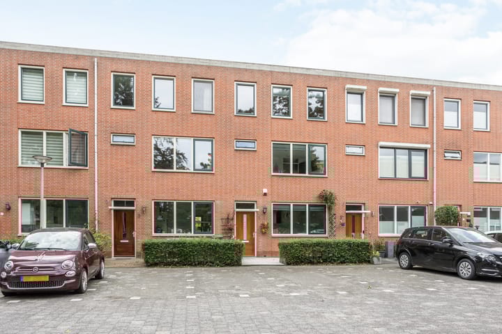 Leendert Valstarstraat 5