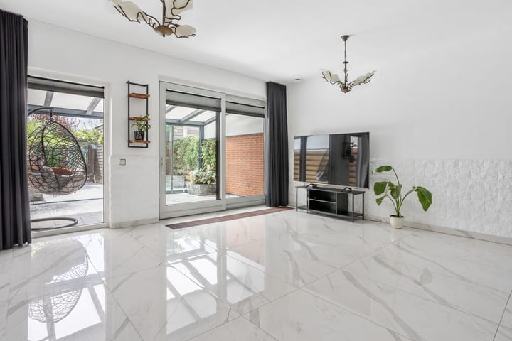 Foto 2 van Leendert Valstarstraat 5