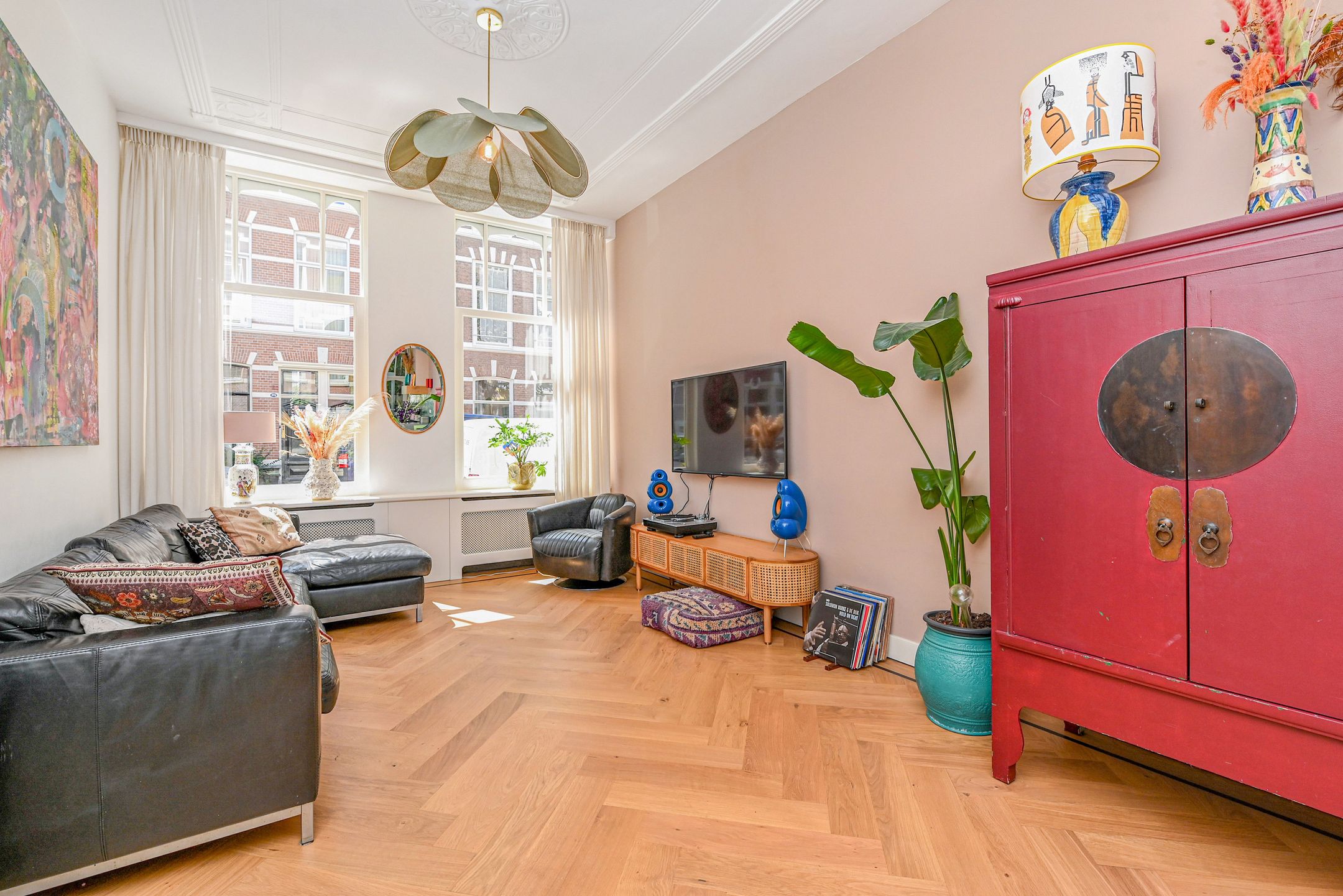 Photo 9 of Obrechtstraat 341