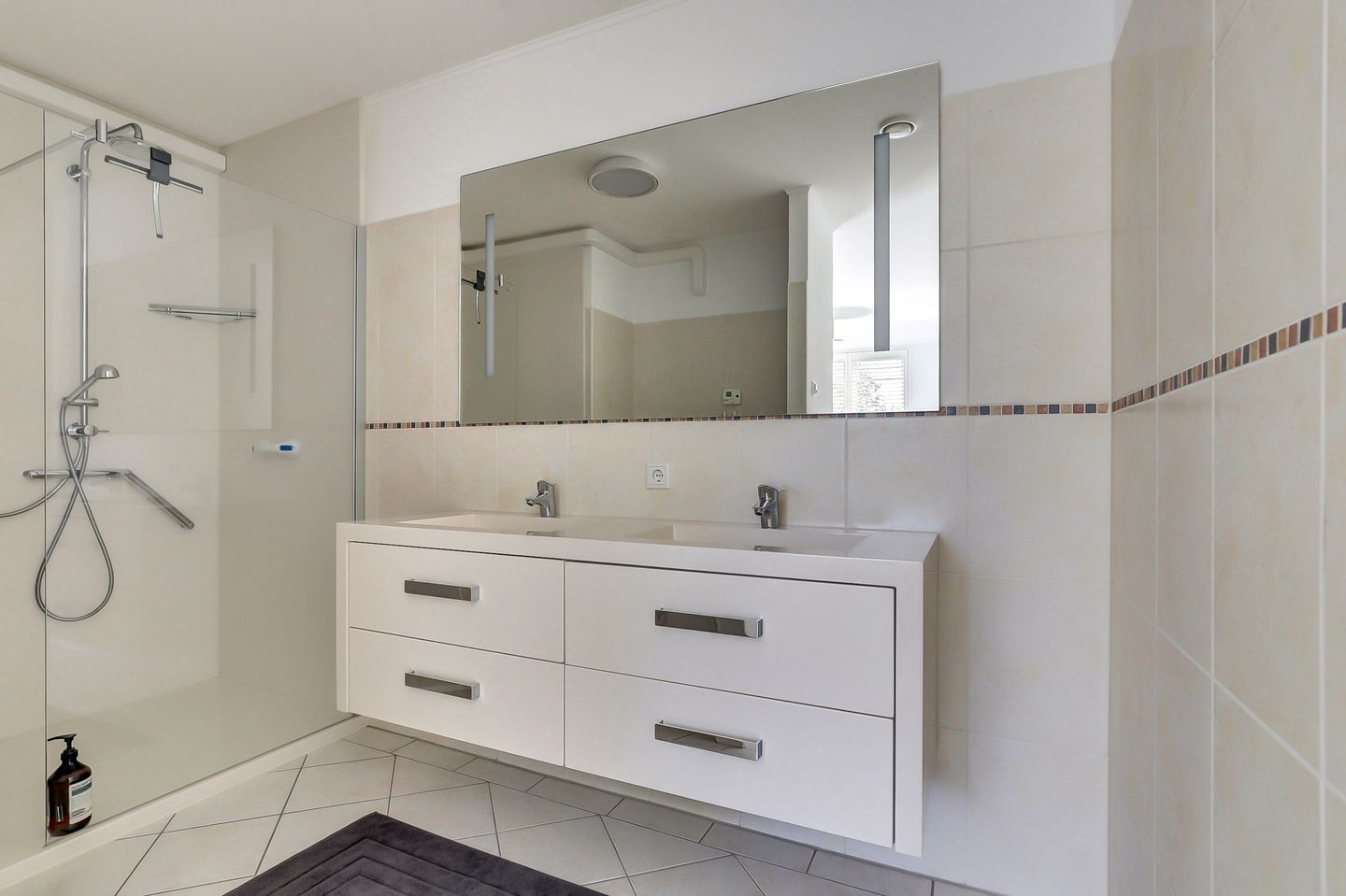 Foto 19 van J.J. Boeijesweg 7-0003