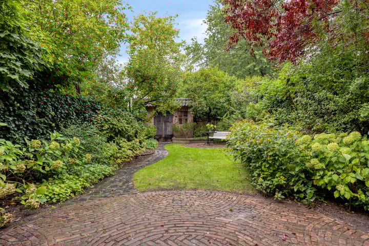 Photo 5 of Floraliastraat 67