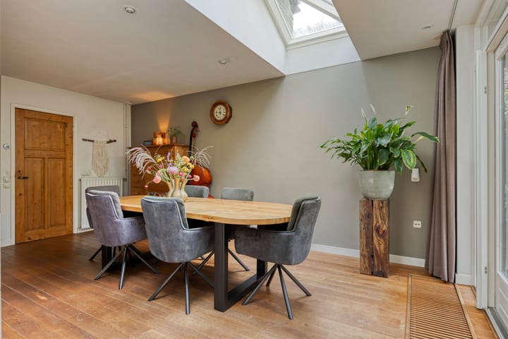 Photo 15 of Floraliastraat 67