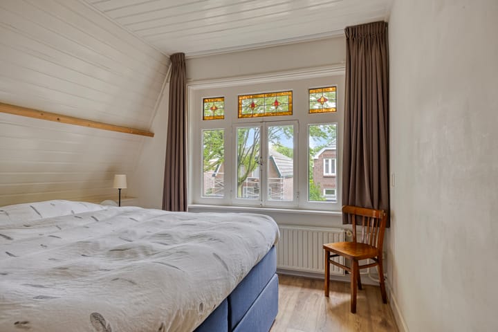 Photo 24 of Floraliastraat 67