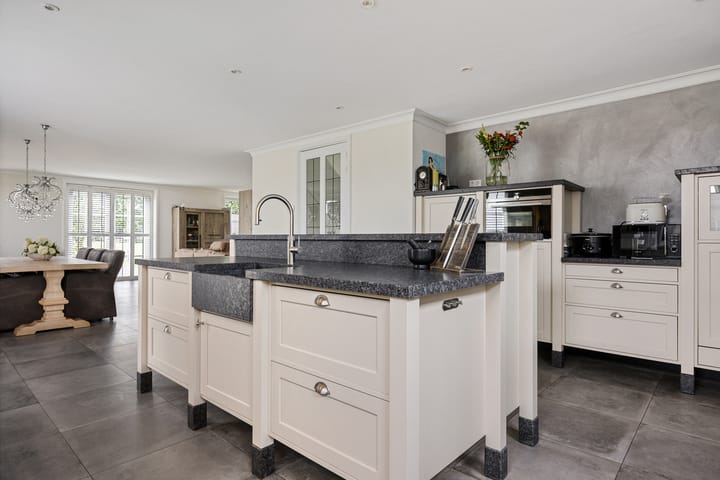 Photo 2 of Krommewijk 15-U