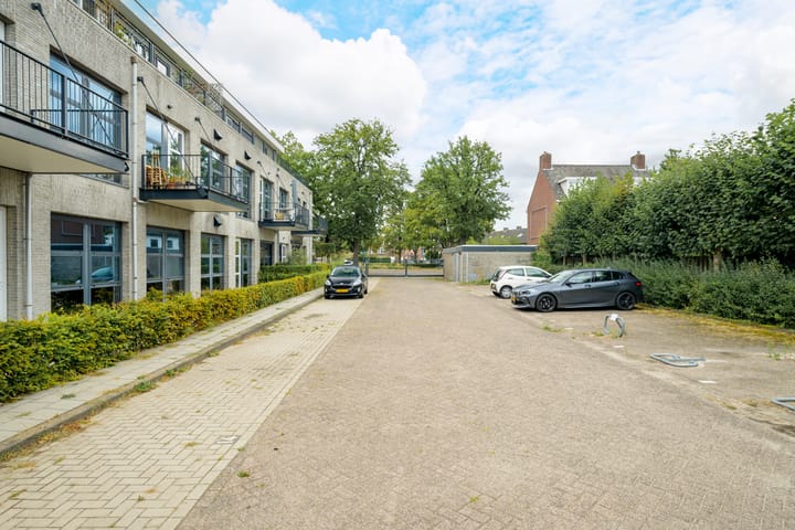 Foto 27 van Mastbosstraat 12-B4