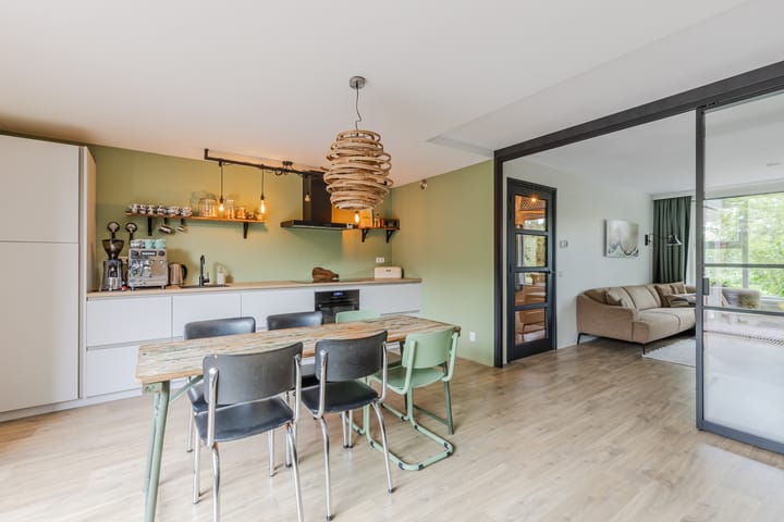 Photo 2 of Schoolkade 6