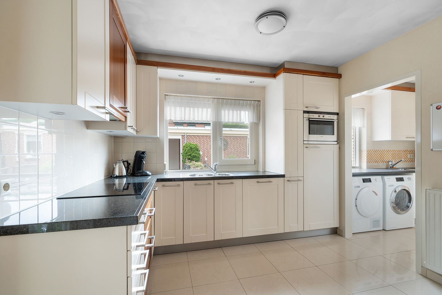 Photo 5 of Middag 67